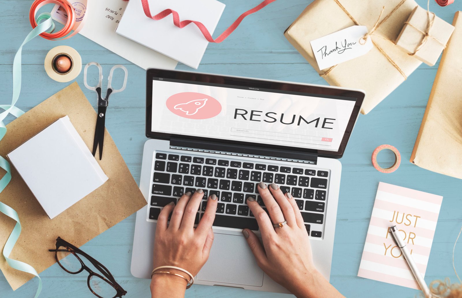 How to Make a Resume: A Complete Guide for Beginners